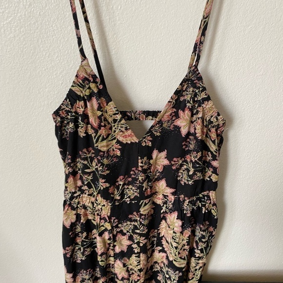 Free People women’s Stand Out Printed Jumpsuit in Black Combo Size M Boho - Picture 4 of 10